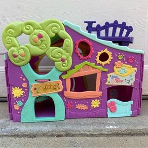 Littlest pet shop house